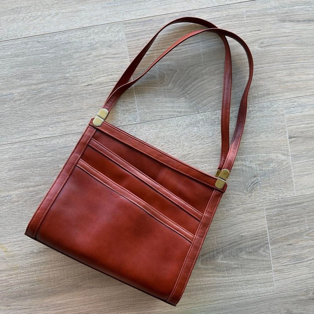 Vintage 70's Brown Leather Shoulder Bag Minimalist Purse Boho Western Chic Retro